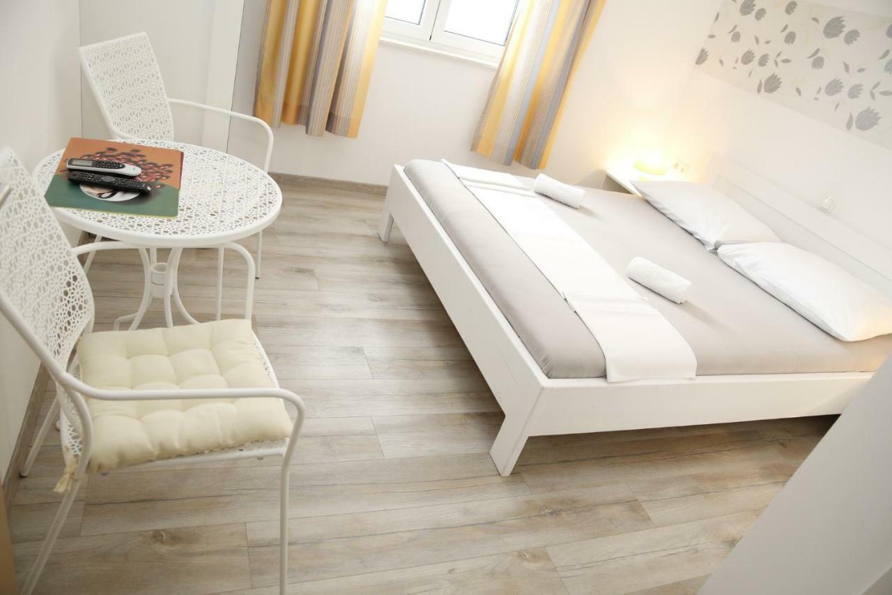Apartments Gabrijel Vodice Quarto foto
